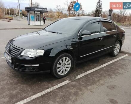 Черный Фольксваген Пассат, объемом двигателя 1.8 л и пробегом 230 тыс. км за 6400 $, фото 2 на Automoto.ua