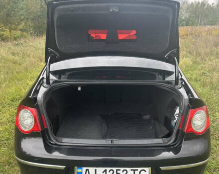 Черный Фольксваген Пассат, объемом двигателя 1.8 л и пробегом 293 тыс. км за 7000 $, фото 6 на Automoto.ua