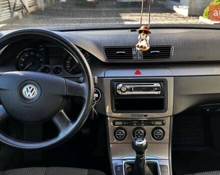 Чорний Фольксваген Пассат, об'ємом двигуна 1.8 л та пробігом 211 тис. км за 6500 $, фото 32 на Automoto.ua