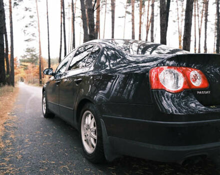 Чорний Фольксваген Пассат, об'ємом двигуна 1.8 л та пробігом 242 тис. км за 5000 $, фото 9 на Automoto.ua