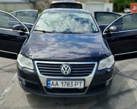 Чорний Фольксваген Пассат, об'ємом двигуна 1.8 л та пробігом 255 тис. км за 7000 $, фото 8 на Automoto.ua