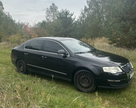 Черный Фольксваген Пассат, объемом двигателя 1.8 л и пробегом 293 тыс. км за 7000 $, фото 3 на Automoto.ua