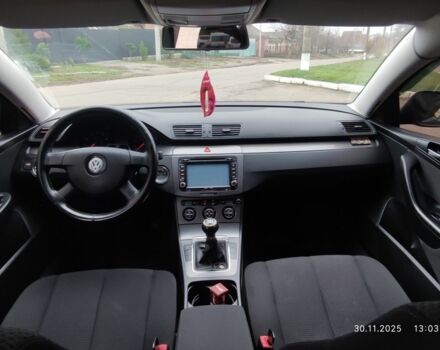 Черный Фольксваген Пассат, объемом двигателя 1.8 л и пробегом 250 тыс. км за 5900 $, фото 16 на Automoto.ua