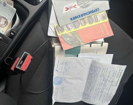 Черный Фольксваген Пассат, объемом двигателя 1.8 л и пробегом 289 тыс. км за 7500 $, фото 3 на Automoto.ua