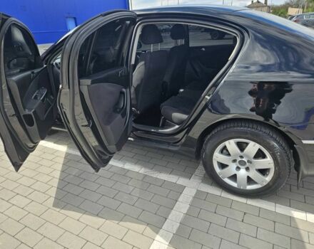 Черный Фольксваген Пассат, объемом двигателя 2 л и пробегом 350 тыс. км за 5900 $, фото 3 на Automoto.ua