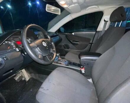 Чорний Фольксваген Пассат, об'ємом двигуна 1.8 л та пробігом 195 тис. км за 4500 $, фото 6 на Automoto.ua