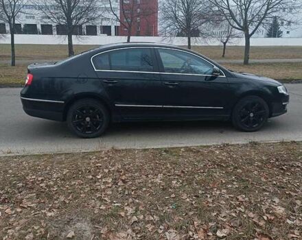 Черный Фольксваген Пассат, объемом двигателя 2 л и пробегом 264 тыс. км за 7800 $, фото 3 на Automoto.ua