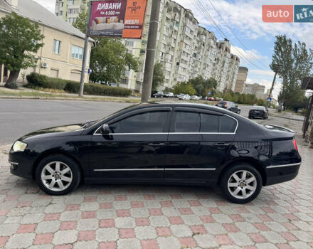 Черный Фольксваген Пассат, объемом двигателя 1.8 л и пробегом 305 тыс. км за 6399 $, фото 9 на Automoto.ua