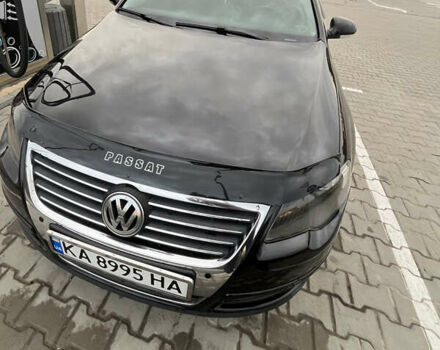 Черный Фольксваген Пассат, объемом двигателя 1.8 л и пробегом 287 тыс. км за 6500 $, фото 9 на Automoto.ua