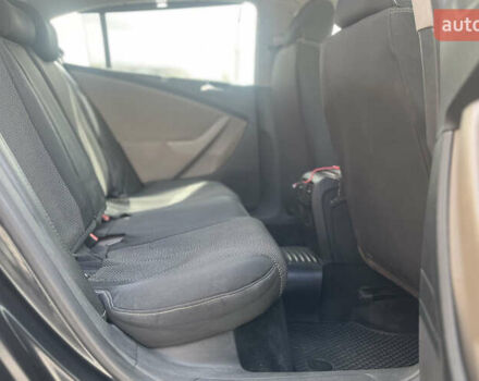 Черный Фольксваген Пассат, объемом двигателя 1.8 л и пробегом 356 тыс. км за 6900 $, фото 17 на Automoto.ua