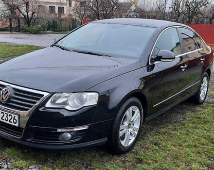 Черный Фольксваген Пассат, объемом двигателя 1.4 л и пробегом 200 тыс. км за 6900 $, фото 2 на Automoto.ua
