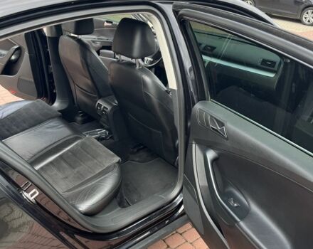 Чорний Фольксваген Пассат, об'ємом двигуна 3.2 л та пробігом 287 тис. км за 7200 $, фото 8 на Automoto.ua