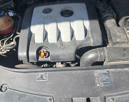 Черный Фольксваген Пассат, объемом двигателя 2 л и пробегом 197 тыс. км за 6900 $, фото 11 на Automoto.ua