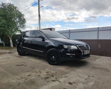 Черный Фольксваген Пассат, объемом двигателя 2 л и пробегом 130 тыс. км за 8000 $, фото 2 на Automoto.ua