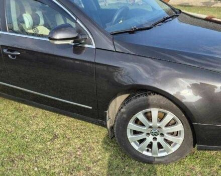 Черный Фольксваген Пассат, объемом двигателя 1.8 л и пробегом 280 тыс. км за 6500 $, фото 1 на Automoto.ua