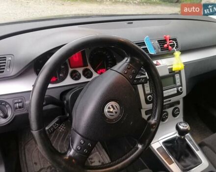 Черный Фольксваген Пассат, объемом двигателя 2 л и пробегом 265 тыс. км за 6999 $, фото 3 на Automoto.ua