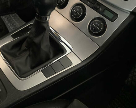 Черный Фольксваген Пассат, объемом двигателя 1.97 л и пробегом 296 тыс. км за 8500 $, фото 15 на Automoto.ua