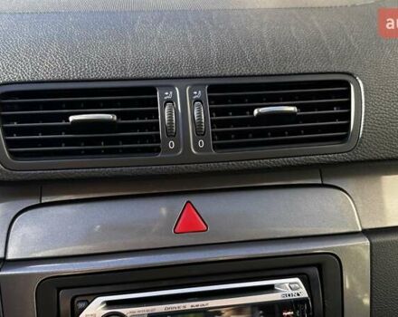 Чорний Фольксваген Пассат, об'ємом двигуна 1.8 л та пробігом 211 тис. км за 6500 $, фото 52 на Automoto.ua