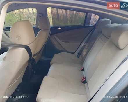 Черный Фольксваген Пассат, объемом двигателя 1.97 л и пробегом 301 тыс. км за 6700 $, фото 33 на Automoto.ua