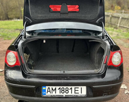 Фольксваген Пассат 2008 в Коростене на Automoto.ua Черный Фольксваген Пассат, объемом двигателя 1.8 л и пробегом 382 тыс. км за 6000 $, фото 1 на Automoto.ua