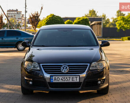 Черный Фольксваген Пассат, объемом двигателя 1.8 л и пробегом 264 тыс. км за 7800 $, фото 10 на Automoto.ua