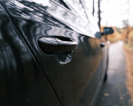 Чорний Фольксваген Пассат, об'ємом двигуна 1.8 л та пробігом 242 тис. км за 5000 $, фото 15 на Automoto.ua