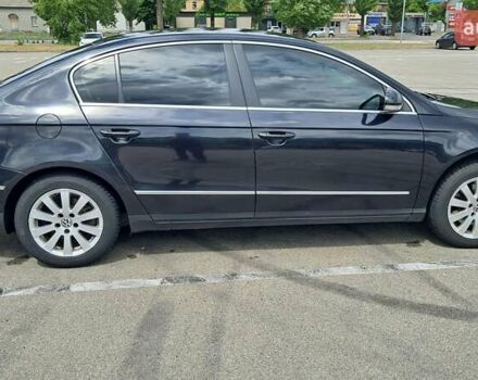 Чорний Фольксваген Пассат, об'ємом двигуна 1.8 л та пробігом 255 тис. км за 7000 $, фото 6 на Automoto.ua