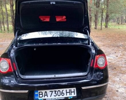 Черный Фольксваген Пассат, объемом двигателя 1.8 л и пробегом 340 тыс. км за 5200 $, фото 8 на Automoto.ua