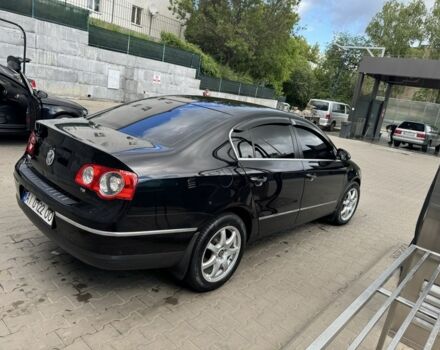 Черный Фольксваген Пассат, объемом двигателя 1.8 л и пробегом 289 тыс. км за 7500 $, фото 6 на Automoto.ua