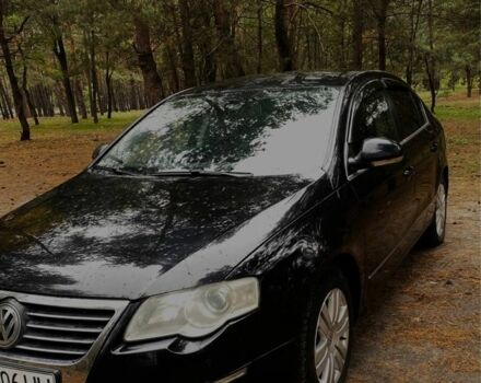 Черный Фольксваген Пассат, объемом двигателя 1.8 л и пробегом 340 тыс. км за 5200 $, фото 1 на Automoto.ua