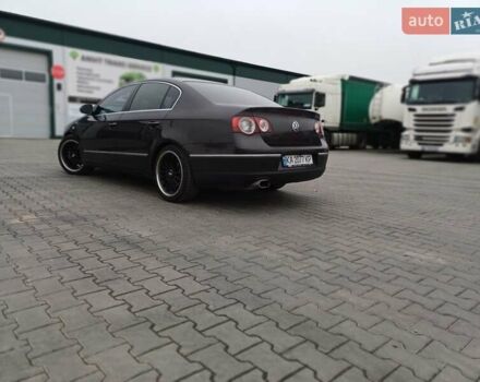Черный Фольксваген Пассат, объемом двигателя 1.97 л и пробегом 253 тыс. км за 7800 $, фото 1 на Automoto.ua