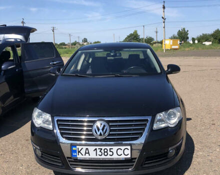 Чорний Фольксваген Пассат, об'ємом двигуна 2 л та пробігом 174 тис. км за 8000 $, фото 5 на Automoto.ua