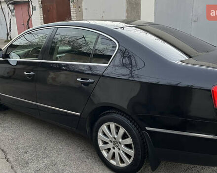 Черный Фольксваген Пассат, объемом двигателя 1.8 л и пробегом 279 тыс. км за 6200 $, фото 15 на Automoto.ua