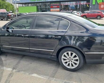 Чорний Фольксваген Пассат, об'ємом двигуна 1.8 л та пробігом 255 тис. км за 7000 $, фото 4 на Automoto.ua