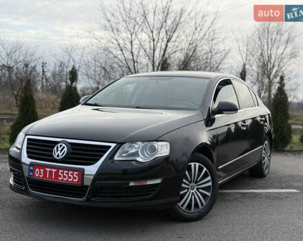 Черный Фольксваген Пассат, объемом двигателя 1.6 л и пробегом 219 тыс. км за 6800 $, фото 4 на Automoto.ua