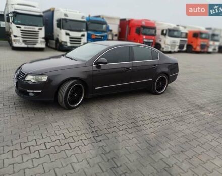 Черный Фольксваген Пассат, объемом двигателя 1.97 л и пробегом 253 тыс. км за 7800 $, фото 9 на Automoto.ua