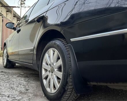 Черный Фольксваген Пассат, объемом двигателя 1.8 л и пробегом 279 тыс. км за 6200 $, фото 19 на Automoto.ua