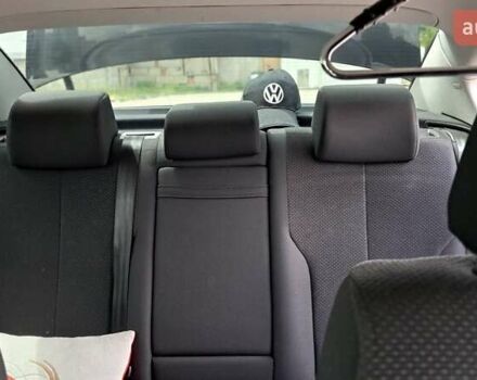 Чорний Фольксваген Пассат, об'ємом двигуна 1.8 л та пробігом 255 тис. км за 7000 $, фото 10 на Automoto.ua