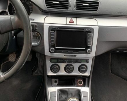 Фольксваген Пассат 2008 в Киеве на Automoto.ua Черный Фольксваген Пассат, объемом двигателя 2 л и пробегом 450 тыс. км за 5500 $, фото 7 на Automoto.ua