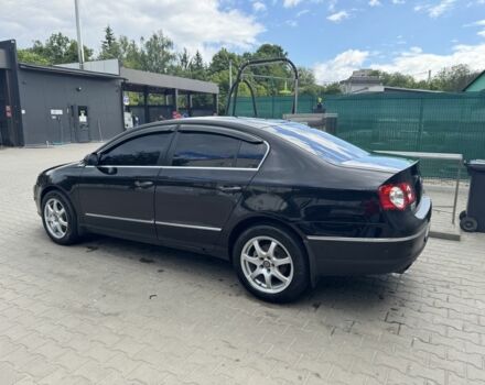 Черный Фольксваген Пассат, объемом двигателя 1.8 л и пробегом 289 тыс. км за 7500 $, фото 7 на Automoto.ua