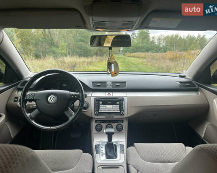 Черный Фольксваген Пассат, объемом двигателя 1.8 л и пробегом 293 тыс. км за 7000 $, фото 13 на Automoto.ua