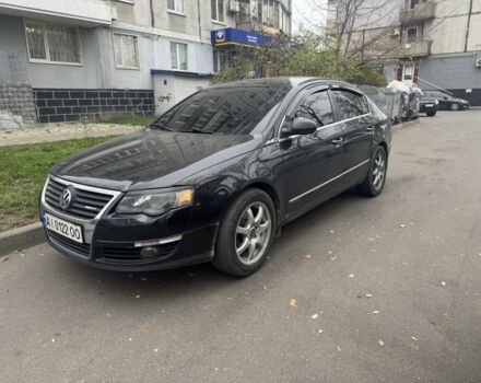 Черный Фольксваген Пассат, объемом двигателя 1.8 л и пробегом 289 тыс. км за 7500 $, фото 2 на Automoto.ua