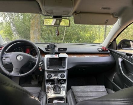 Чорний Фольксваген Пассат, об'ємом двигуна 3.2 л та пробігом 217 тис. км за 4500 $, фото 9 на Automoto.ua