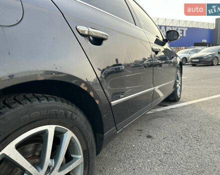 Черный Фольксваген Пассат, объемом двигателя 2 л и пробегом 270 тыс. км за 6800 $, фото 21 на Automoto.ua