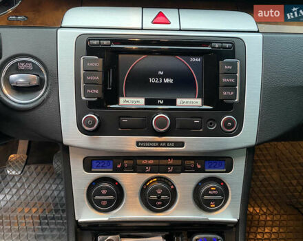 Черный Фольксваген Пассат, объемом двигателя 1.98 л и пробегом 228 тыс. км за 7500 $, фото 26 на Automoto.ua