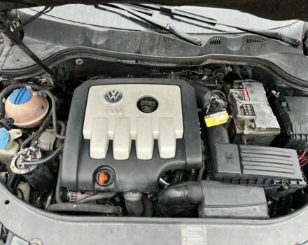 Черный Фольксваген Пассат, объемом двигателя 2 л и пробегом 260 тыс. км за 6500 $, фото 4 на Automoto.ua