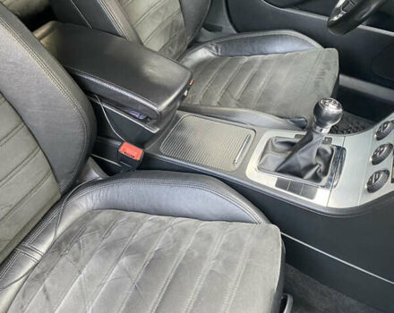 Черный Фольксваген Пассат, объемом двигателя 1.97 л и пробегом 296 тыс. км за 8500 $, фото 18 на Automoto.ua