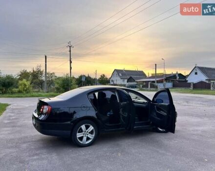 Черный Фольксваген Пассат, объемом двигателя 1.97 л и пробегом 305 тыс. км за 6700 $, фото 17 на Automoto.ua