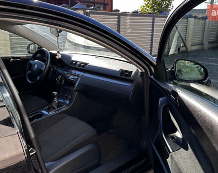 Чорний Фольксваген Пассат, об'ємом двигуна 1.8 л та пробігом 211 тис. км за 6500 $, фото 34 на Automoto.ua