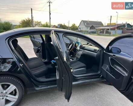 Черный Фольксваген Пассат, объемом двигателя 1.97 л и пробегом 305 тыс. км за 6700 $, фото 13 на Automoto.ua